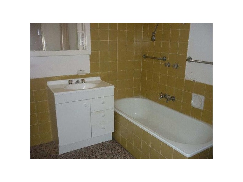 4/41  Centre Dandenong Road, Cheltenham VIC 3192