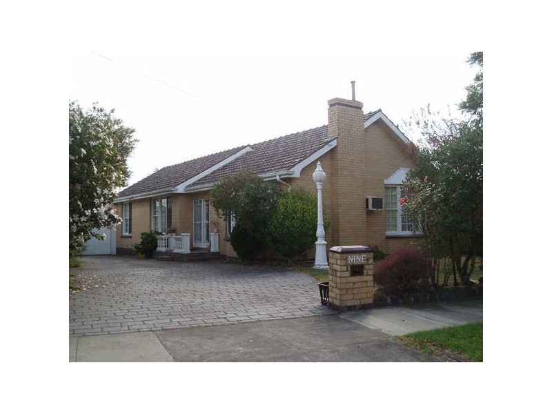 9 Box Court, Bentleigh East VIC 3165