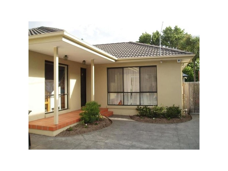 2/20 VERA STREET, Bentleigh East VIC 3165