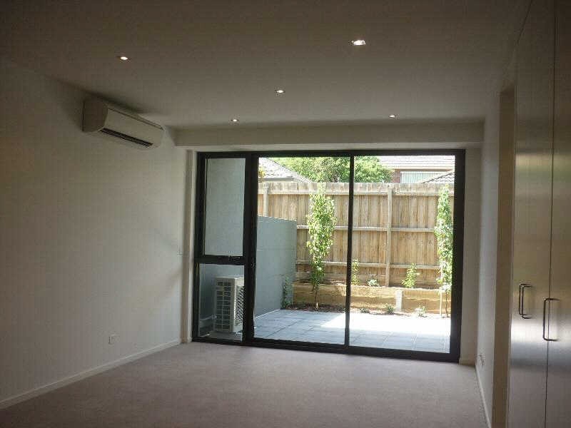 8/1059  Malvern Road, Toorak VIC 3142