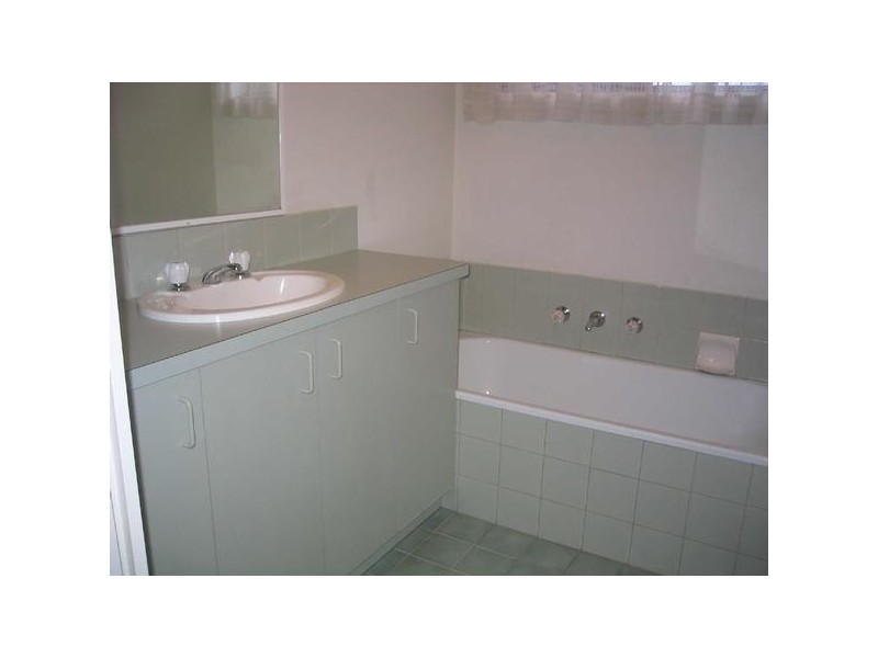 15/12 Willowglen Court, Dingley Village VIC 3172