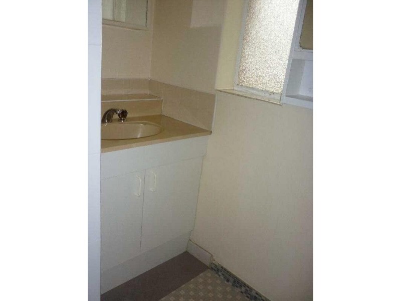 56  Raynes Park Road,, Hampton VIC 3188