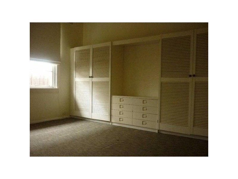 56  Raynes Park Road,, Hampton VIC 3188