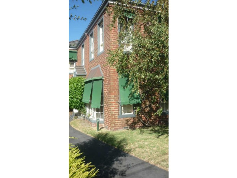 2/13  Edward Street, Cheltenham VIC 3192