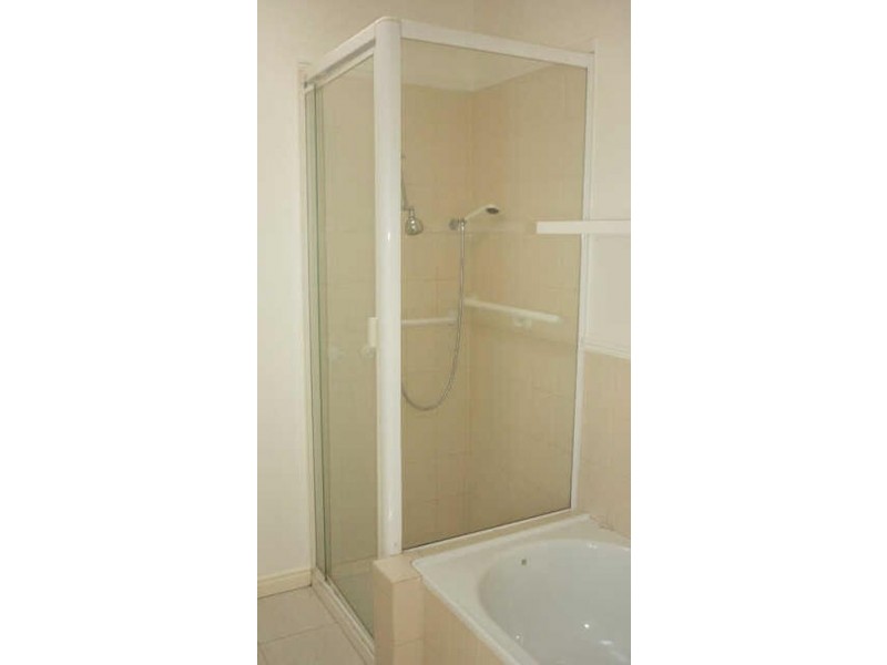 2/13  Edward Street, Cheltenham VIC 3192