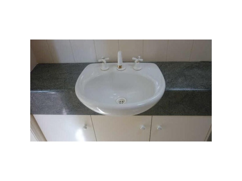 2/13  Edward Street, Cheltenham VIC 3192