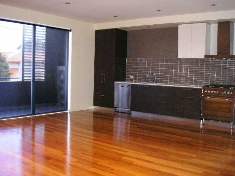 2a  Glen Orme Avenue, Mckinnon VIC 3204