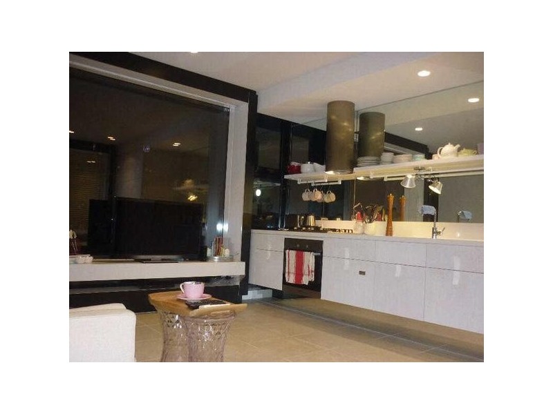 1111/12-14 Claremont Street, South Yarra VIC 3141