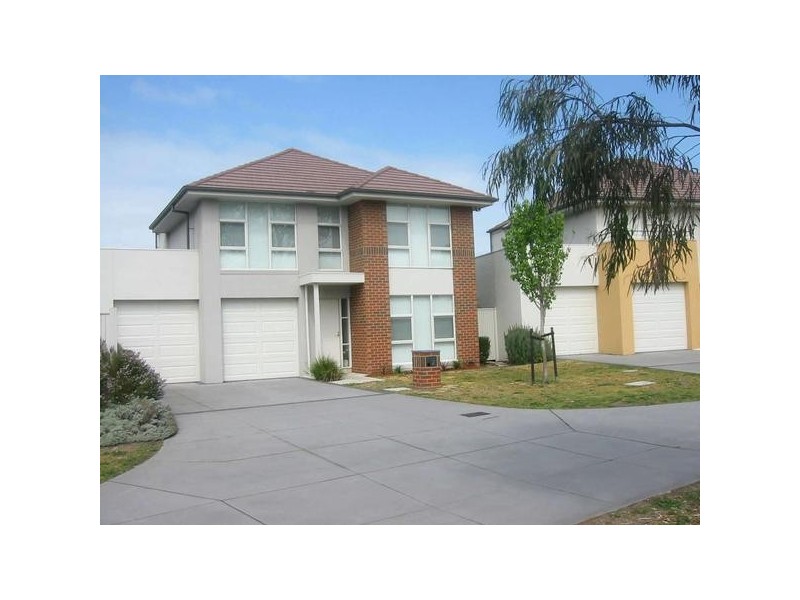 2 Somerset Close, Heatherton VIC 3202