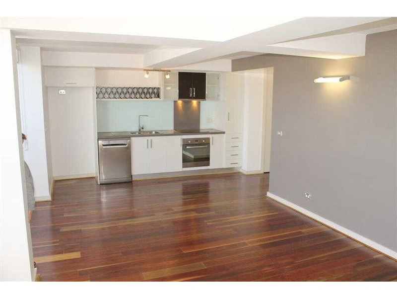 13/358  HAMPTON ST, Hampton VIC 3188