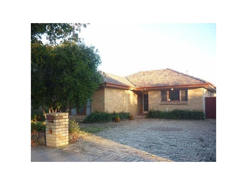 24  Swinden Avenue, Cheltenham VIC 3192