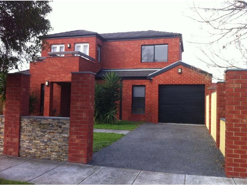 30  Wards Grove, Bentleigh East VIC 3165