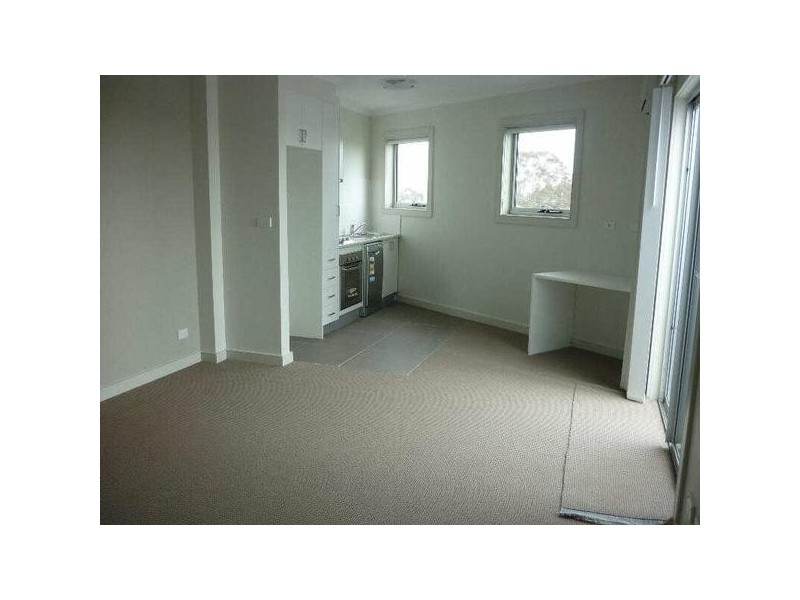 9/41 Railway Avenue, Oakleigh VIC 3166