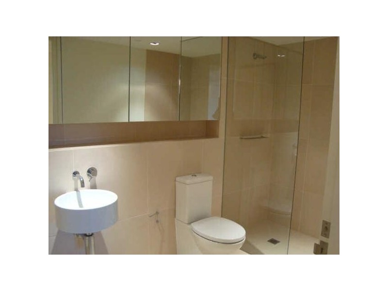 106/279 Wellington Parade South, East Melbourne VIC 3002