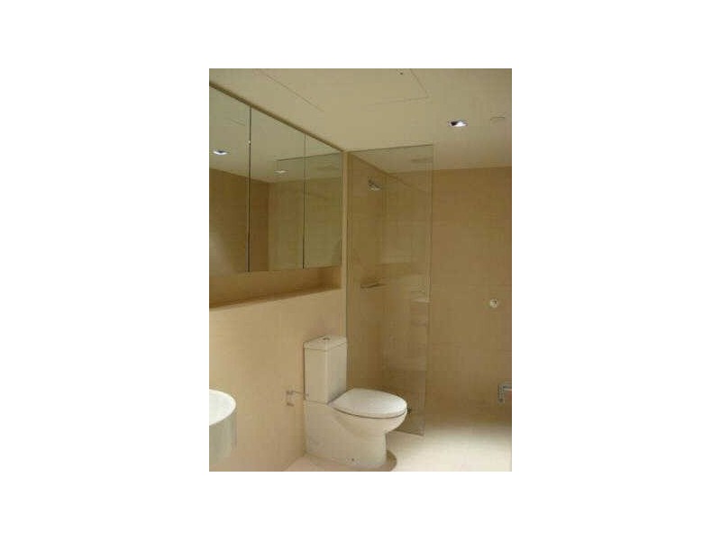 103/279  Wellington Parade South, East Melbourne VIC 3002