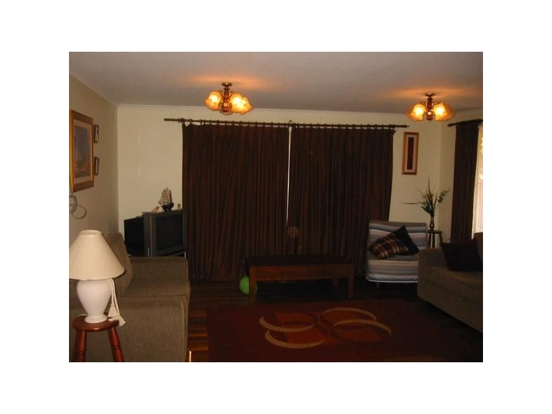 2 Friendship Square, Cheltenham VIC 3192