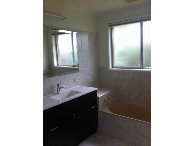 2 Friendship Square, Cheltenham VIC 3192