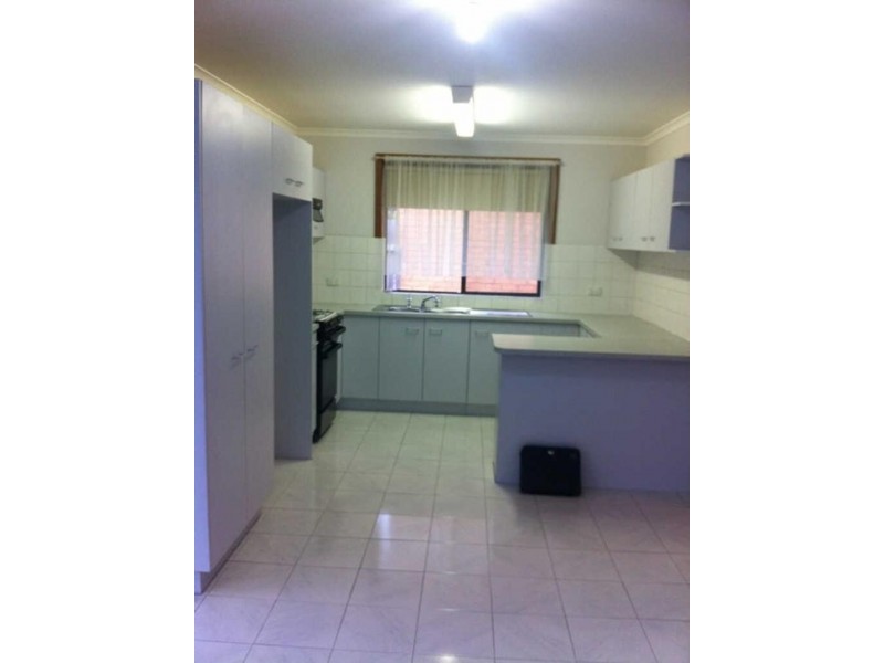 2/27  Kennedy Street, Bentleigh East VIC 3165