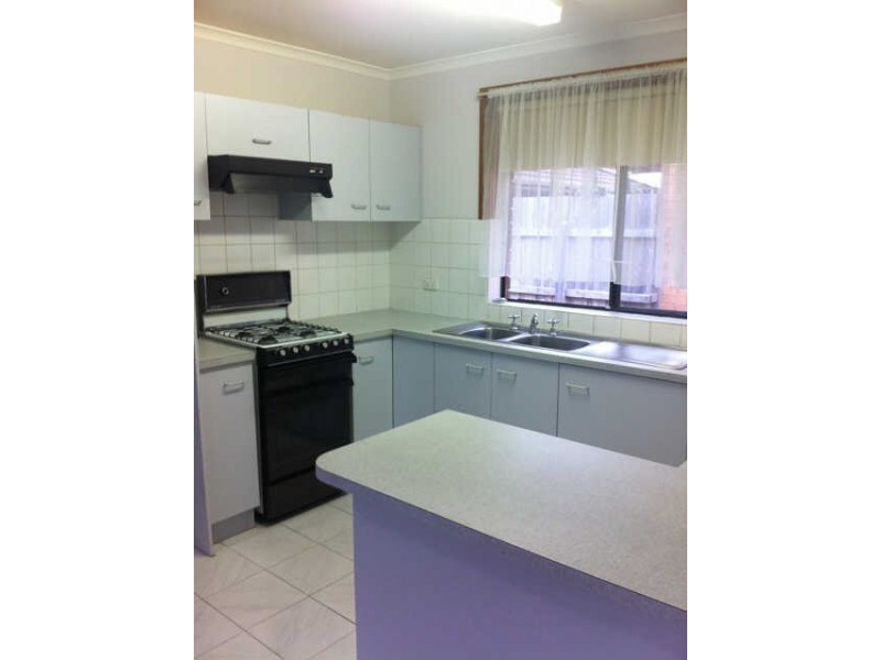 2/27  Kennedy Street, Bentleigh East VIC 3165