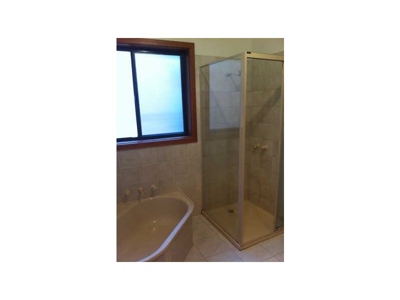 2/27  Kennedy Street, Bentleigh East VIC 3165