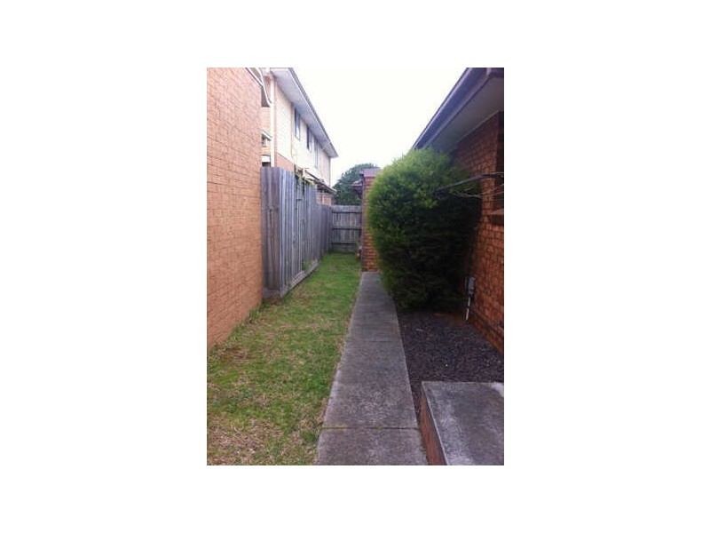 2/27  Kennedy Street, Bentleigh East VIC 3165