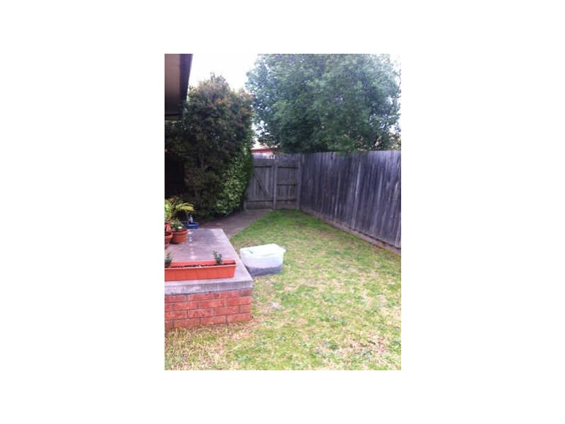 2/27  Kennedy Street, Bentleigh East VIC 3165