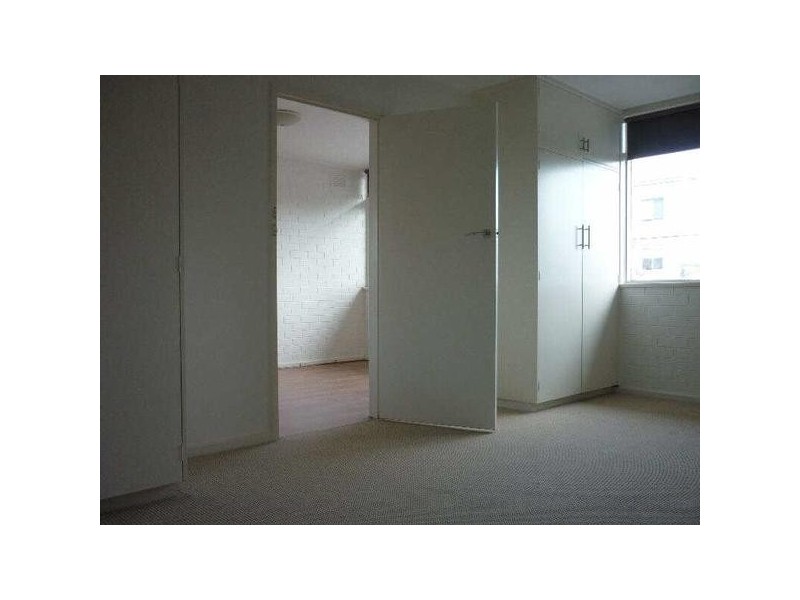 6/635  Blackburn Road, Clayton VIC 3168