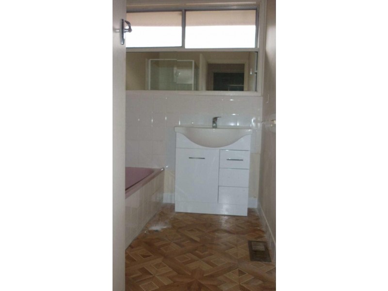 16  Peters Drive, Cheltenham VIC 3192