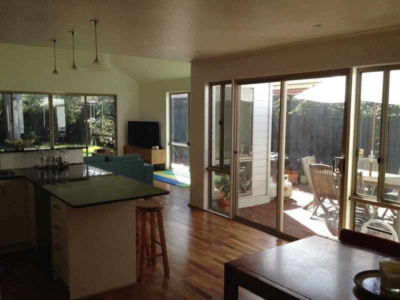 2/481  Bluff Road, Hampton VIC 3188