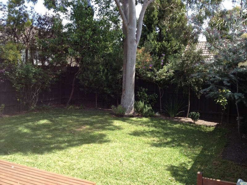 2/481  Bluff Road, Hampton VIC 3188