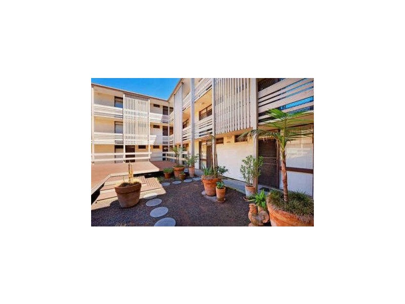 208/44  Barkly Street, St Kilda VIC 3182