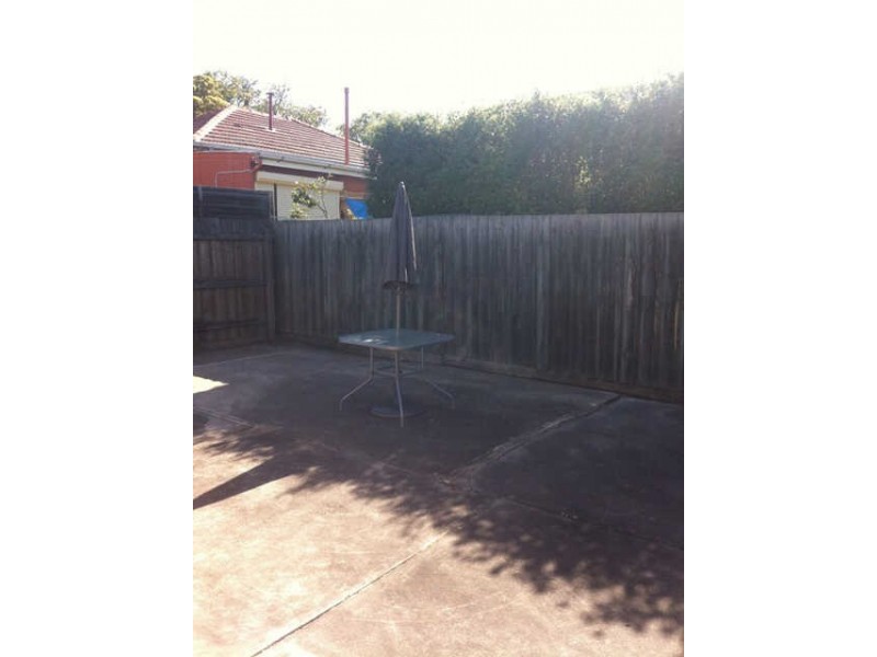 19B  Clive Street, Brighton East VIC 3187