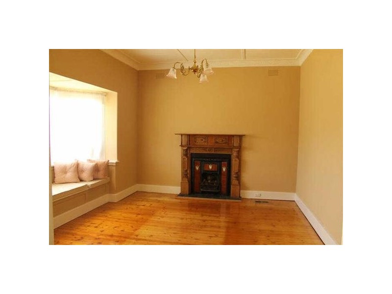 2  Coane Street, Ormond VIC 3204