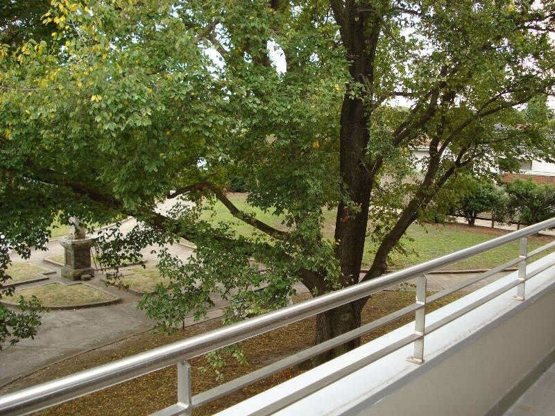 2/119  McKinnon Road, Mckinnon VIC 3204