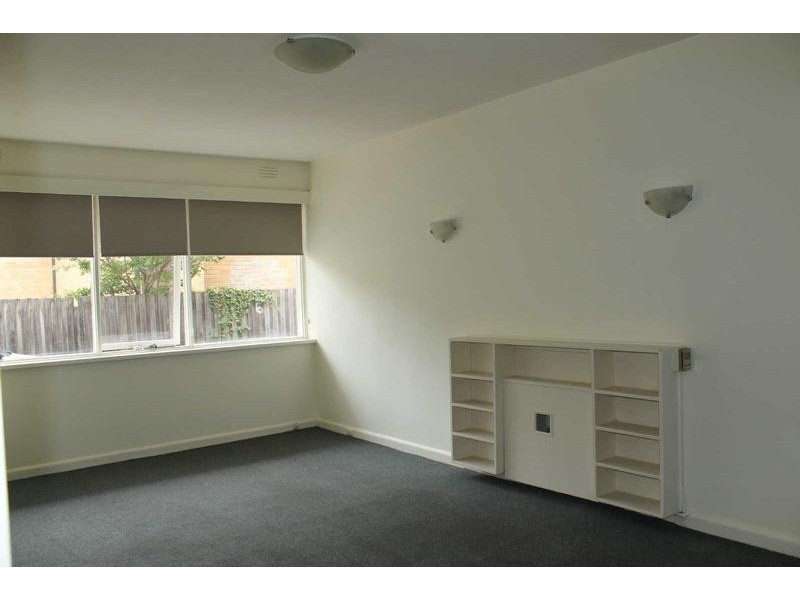 2/80  Robert Street, Bentleigh VIC 3204