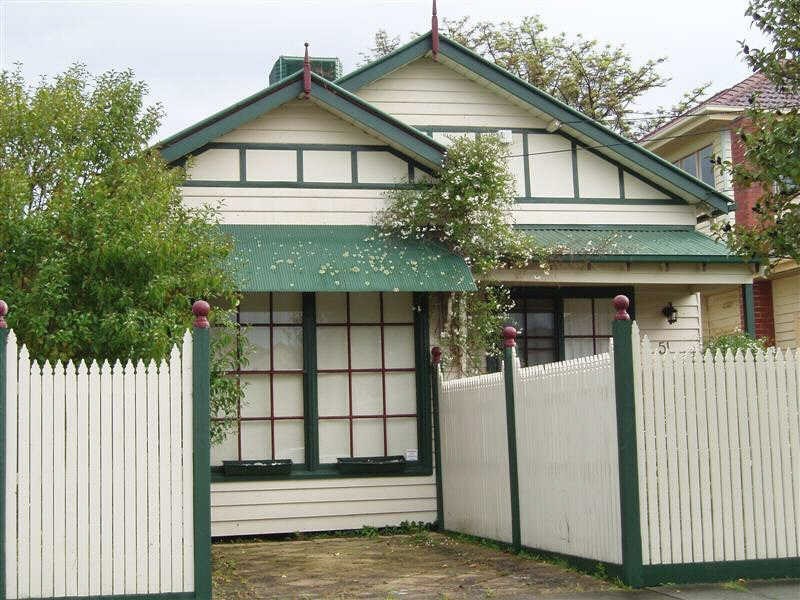 51  Lees Street, Mckinnon VIC 3204