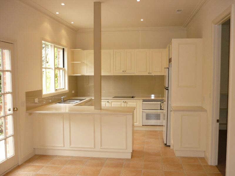 2  Laburnum Street, Brighton VIC 3186