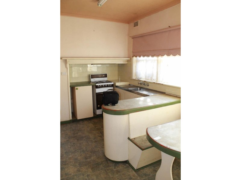 39  STRATHMORE STREET, Bentleigh VIC 3204