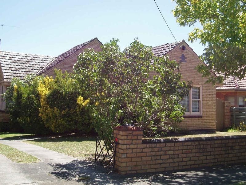 39  STRATHMORE STREET, Bentleigh VIC 3204