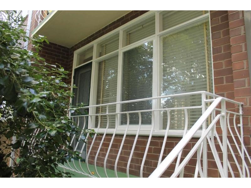 1/2  Fairview Avenue, Cheltenham VIC 3192