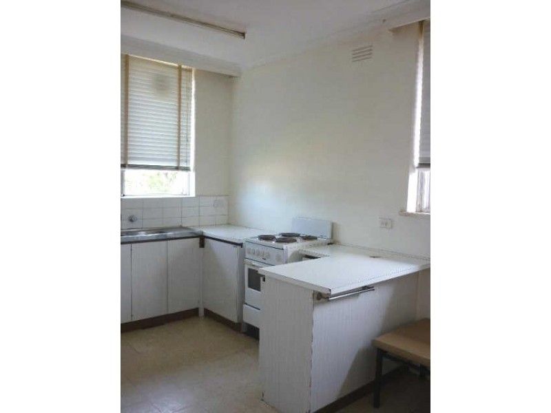 4/101A  Bernard Street, Cheltenham VIC 3192