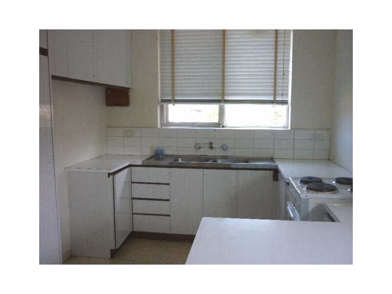 4/101A  Bernard Street, Cheltenham VIC 3192