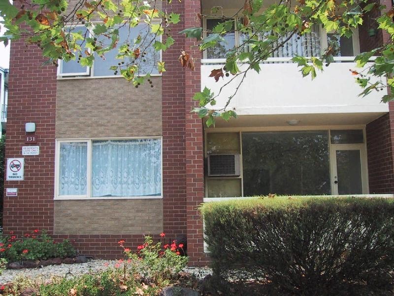1/131  Brighton Road, Elwood VIC 3184