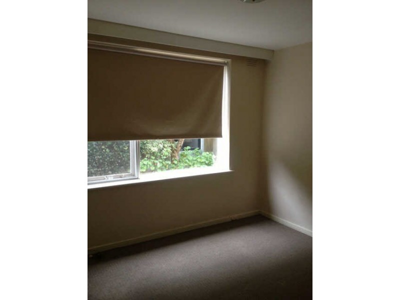 1/131  Brighton Road, Elwood VIC 3184