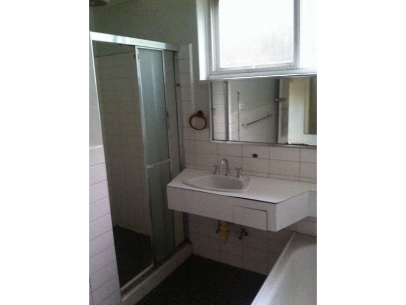 1/131  Brighton Road, Elwood VIC 3184