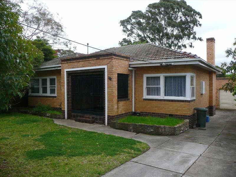 19  Oswald Thomas Avenue, Hampton East VIC 3188