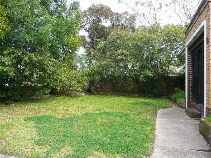 19  Oswald Thomas Avenue, Hampton East VIC 3188