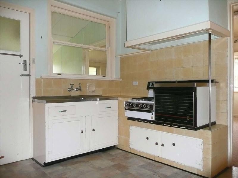 19  Oswald Thomas Avenue, Hampton East VIC 3188