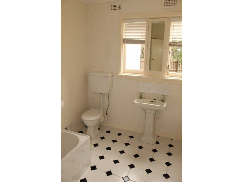 1/15  Clinton Street, Brighton East VIC 3187