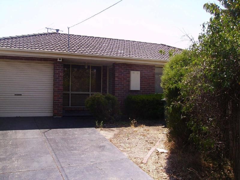 2/581  South Road, Bentleigh East VIC 3165